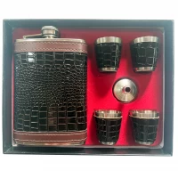 Набор подарочный: фляга + 4 рюмки + воронка (тиснение под крокодила) TZ-44