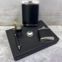 Подарочный набор с флягами и аксессуарами (чёрный, эко-кожа) TZ-60