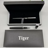 Подарочная ручка Tiger в футляре (черно-серебристая) RP-382