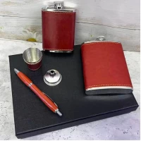 Подарочный набор с флягами и аксессуарами (эко-кожа) TZ-60 Brown