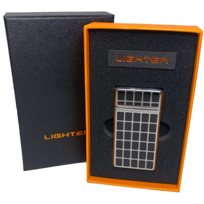 Зажигалка газовая в подарочной коробке