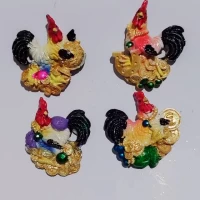 Магнит на холодильник Петух с монетами 