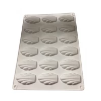Силиконовая форма для выпечки Мадлен из 18 ти штук