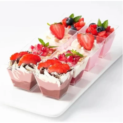 Стакан пластиковий для десертов с крышкой Большой