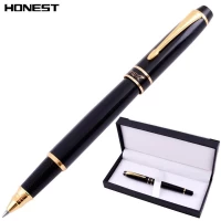 Шариковая ручка в подарочном футляре, черная с золотыми вставками Honest 2021