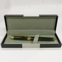 Ручка подарочная Lion в футляре 872