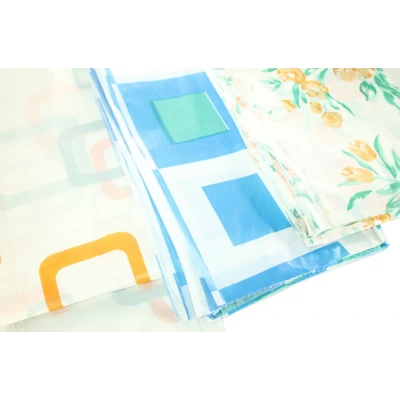 Скатерть полиэтиленовая 180х180см Скатерть полиэтиленовая 180х180см