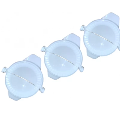 Форма для лепки вареников пластмассовая средняя Ø7.6см Форма для лепки вареников пластмассовая средняя Ø7.6см