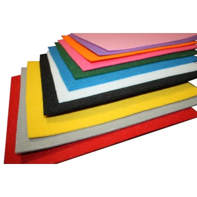 Фетр комплект из 17 цветов/2мм/25х25см