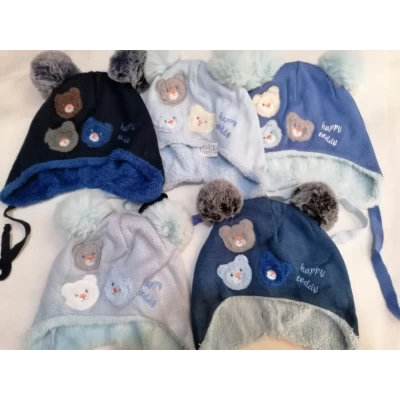 Детские шапки на флисе. Размеры 46-48 см. микс Детские шапки на флисе. Размеры 46-48 см. микс