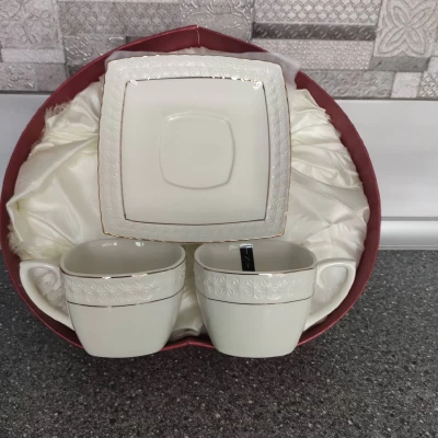 Фарфоровый набор 2чашки+2блюдца) Снежная королева Фарфоровый набор 2чашки+2блюдца) Снежная королева