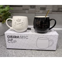 Набор чашек (350мл)черная и белая +2ложки