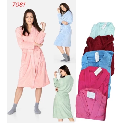 Женский халат махровый (48-56), 97079 Женский халат махровый (48-56), 97079