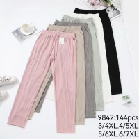 Жіночі літні штани. Розміри 3xl-4xl, 4xl-5xl, 5xl-6xl, 6xl-7xl. В упаковці 8 од різного кольору. Матеріал жатка. 106704