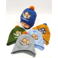 Дитячі польські демісезонні в`язані шапки на трикотажній підкладці для хлопчиків, р.44-46