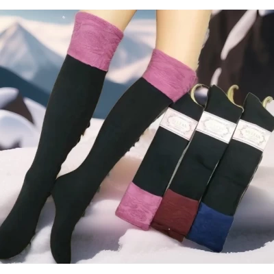 Гольф жіночі , теплі всередині на махрі. Фірми SYLTAN. Колір чорний. Розмір 36-41