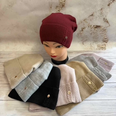 Шапка жіноча конверт, На флісі. Розмір 56-58 Шапка жіноча конверт, На флісі. Розмір 56-58