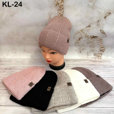 Шапка жіноча На флісі. Розмір 56-58 Шапка жіноча На флісі. Розмір 56-58