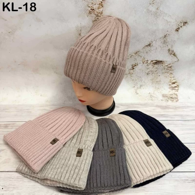 Шапка жіноча На флісі. Розмір 56-58 Шапка жіноча На флісі. Розмір 56-58