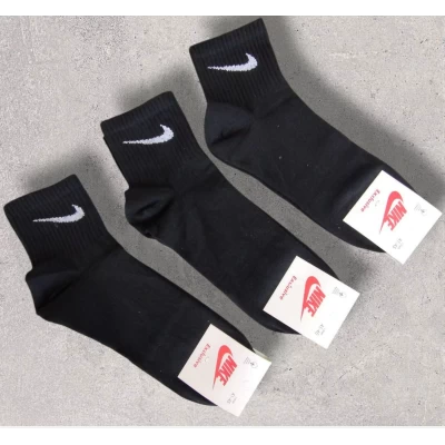Шкарпетки підліткові середньої довжини. NIKE. Розмір 36-41 Шкарпетки підліткові середньої довжини. NIKE. Розмір 36-41