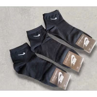 Чоловічі демісезонні шкарпетки, середньої довжини. NIKE. Розмір 40-45.