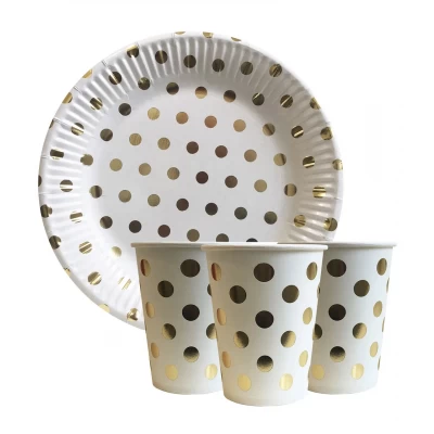 Набор одноразовой посуды " Золотой горох " Тарелки -10 шт Стаканчики - 10 шт Набор одноразовой посуды " Золотой горох " Тарелки -10 шт Стаканчики - 10 шт