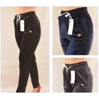 Брюки женские велюровые с карманами, с пчелой 2XL - 5XL Kenalin