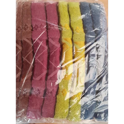 Полотенце банное махровое с узором 70 x 140 см