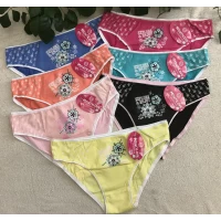 Трусы хлопковые с цветочками, размеры 44-48