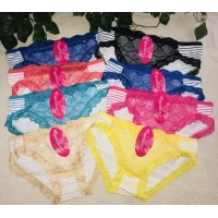 Трусики полосатые с гипюром, размеры 44-48