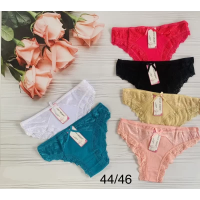 Трусы хлопковые гипюровые по бокам, размеры 44-45 Трусы хлопковые гипюровые по бокам, размеры 44-45
