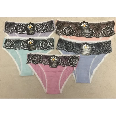 Трусы хлопковые с кружевом, размеры 46-50 Трусы хлопковые с кружевом, размеры 46-50