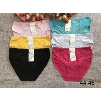 Трусы хлопковые с кружевом, размеры 44-46