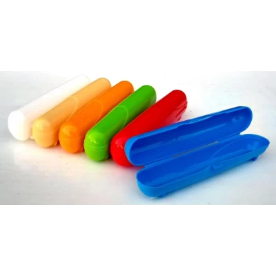 Футляр для зубной щетки с защелками пластиковый (20×5×3,5 см) Футляр для зубной щетки с защелками пластиковый (20×5×3,5 см)