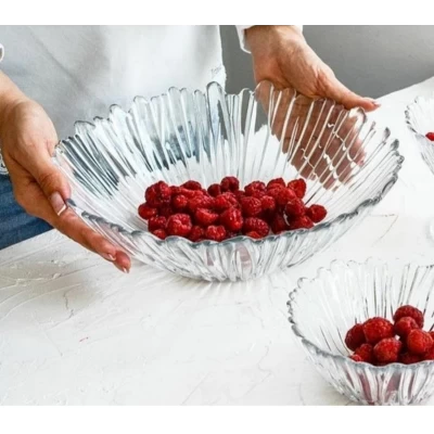 Салатник стеклянный*Аврора*(33*26,4см) в подарочной упаковке 