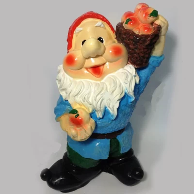 Декоративная фигура Гном с яблоками 39 см