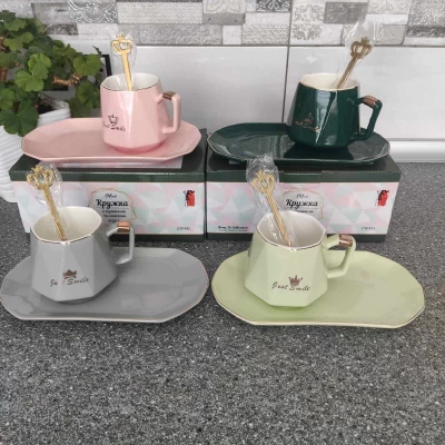 Кофейный набор чашка(230мл) с блюдцем и ложкой 4расцветки