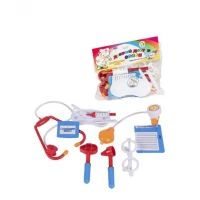 Набор доктора в чемодане в пакете