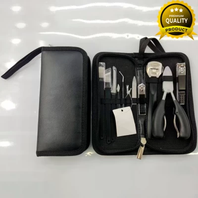 Маникюрный набор 11 предметов в черном футляре на молнии 7169