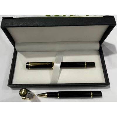 Шариковая ручка в подарочном футляре, черная с золотыми вставками Honest RP-5528