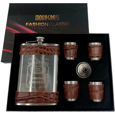 Подарочный набор 6в1 фляга (обтянута кожей), 4 рюмки, лейка Jack Daniels DJH-1499-1