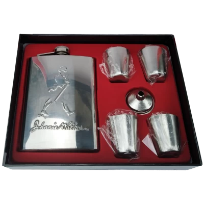 Подарочный набор 6х1с флягой, рюмками и лейкой Johnnie Walker GT-155