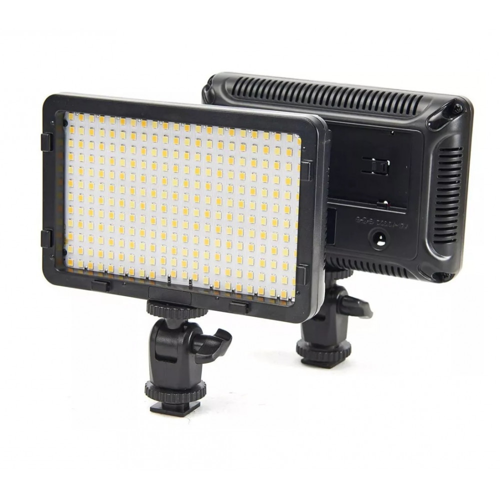 Накамерный видеосвет LED — PT-F260B 26W/2600LM/LED260 PCS/3200-5600K/+battery F750 /7.4V 2400mah+Charger Накамерный видеосвет LED — PT-F260B 26W/2600LM/LED260 PCS/3200-5600K/+battery F750 /7.4V 2400mah+Charger