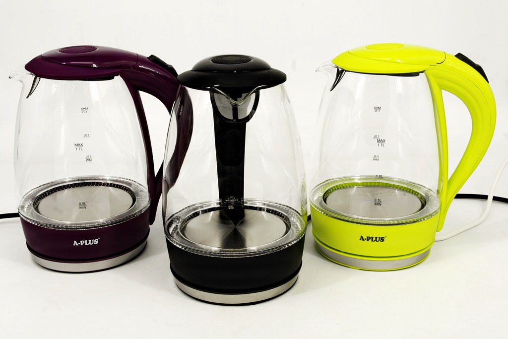 Электрочайник 1,7 Л / 2200 Вт A-PLUS 1693 Электрочайник 1,7 Л / 2200 Вт A-PLUS 1693