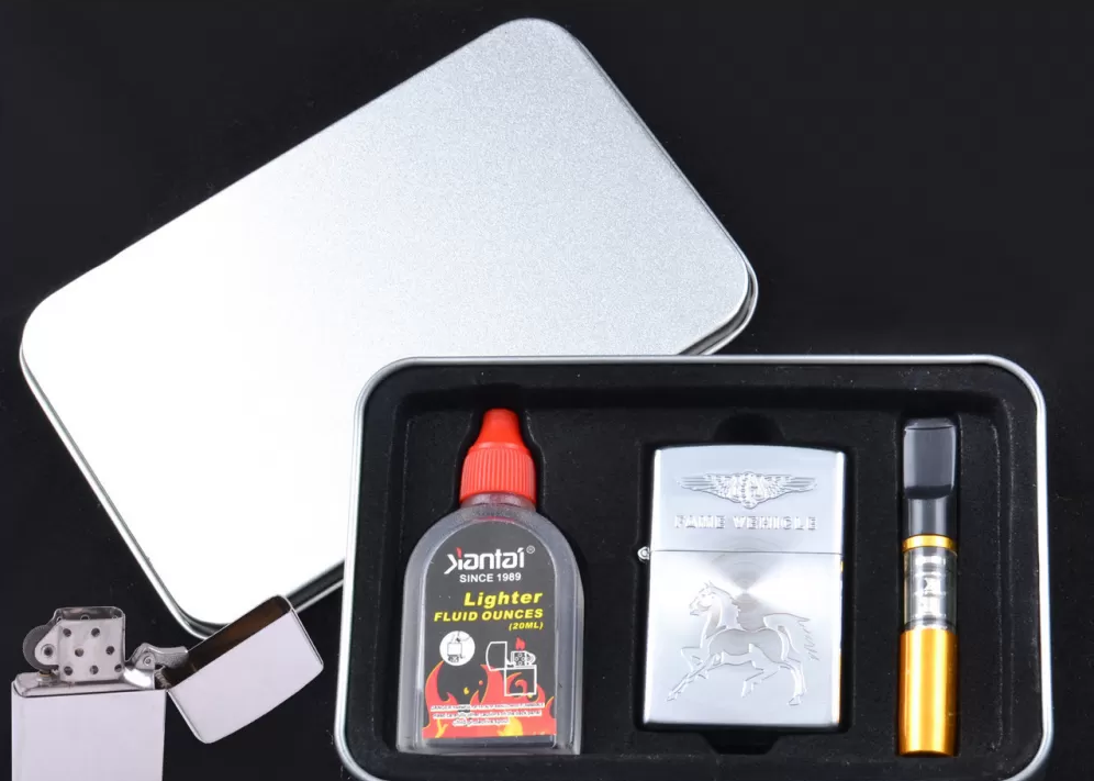 Зажигалка бензиновая в подарочной упаковке Жеребец №4708-7 Зажигалка бензиновая в подарочной упаковке Жеребец №4708-7