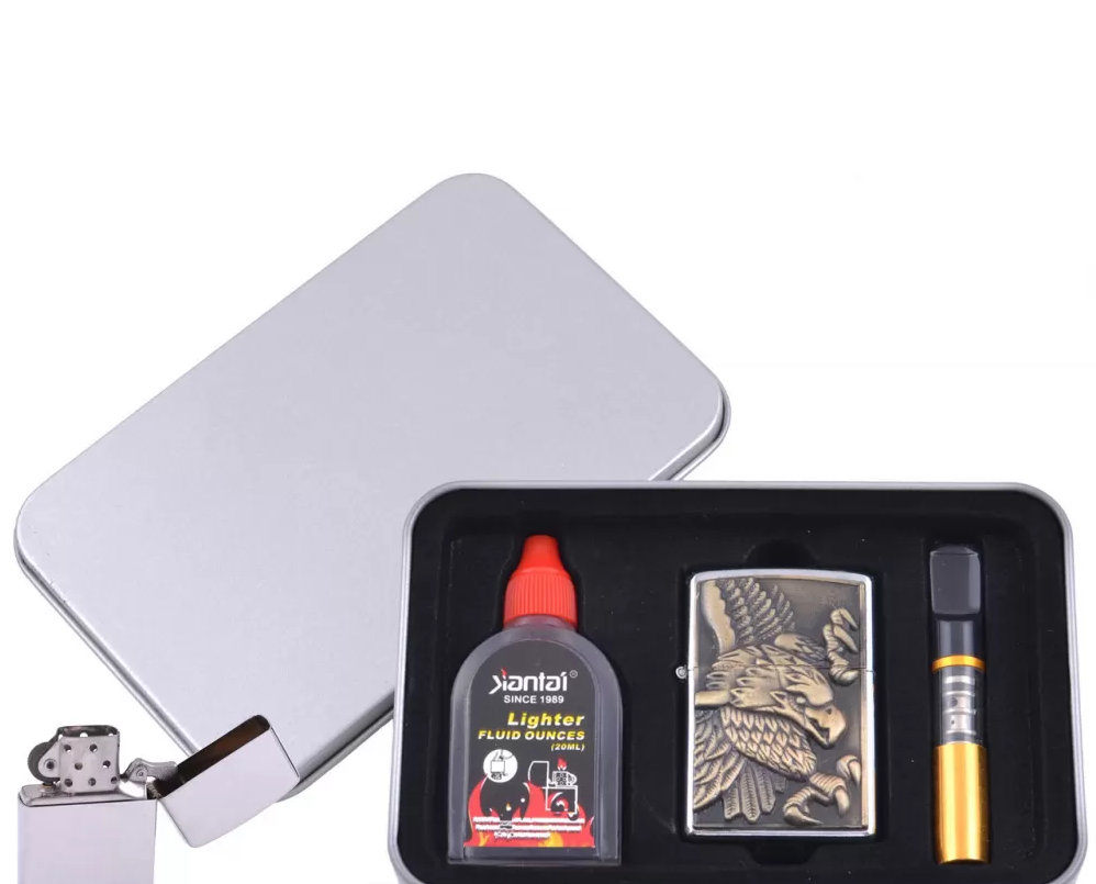 Зажигалка бензиновая в подарочной коробке (Баллончик бензина/Мундштук) Взлетающий Орел №XT-4707-2 Зажигалка бензиновая в подарочной коробке (Баллончик бензина/Мундштук) Взлетающий Орел №XT-4707-2