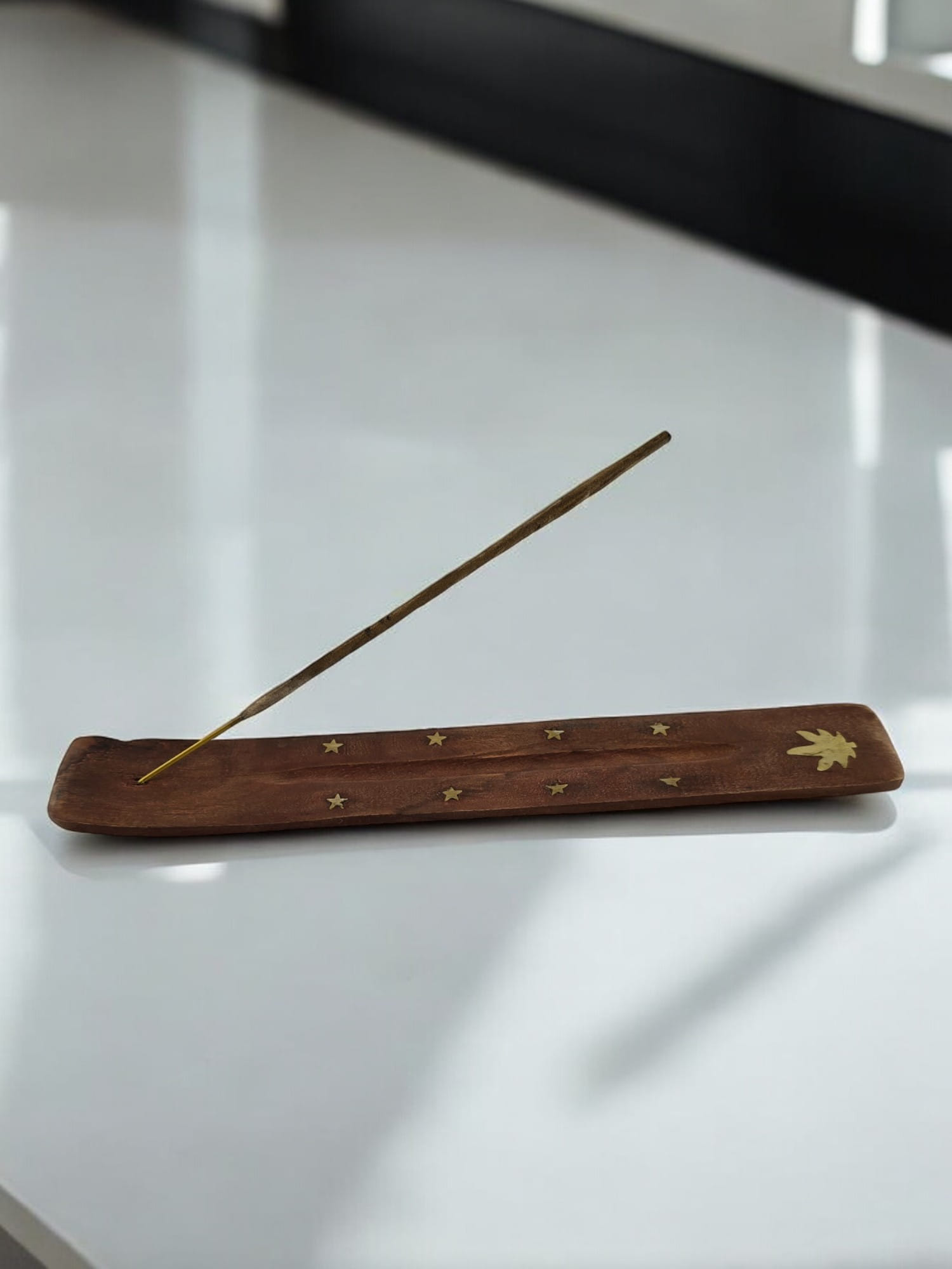 Подставка под благовония Лист розовое дерево (26х3,8 см) Подставка под благовония Лист розовое дерево (26х3,8 см)