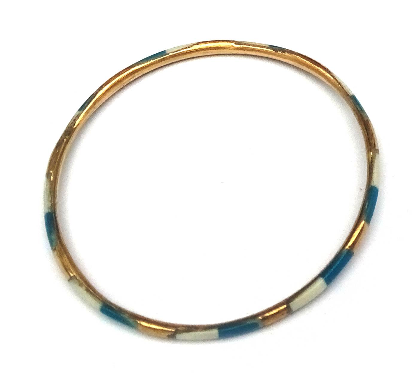 Браслет медный с бело-голубыми костяными вставками (d-7 см, ширина 4 мм) Браслет медный с бело-голубыми костяными вставками (d-7 см, ширина 4 мм)