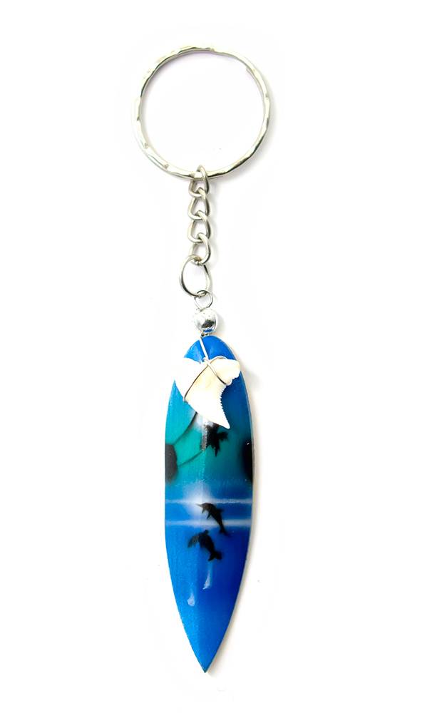 Брелок (I) Доска для серфинга с зубом акулы (24 шт/уп) Брелок (I) "Доска для серфинга с зубом акулы" (24 шт/уп)(KRU112A) код 24340