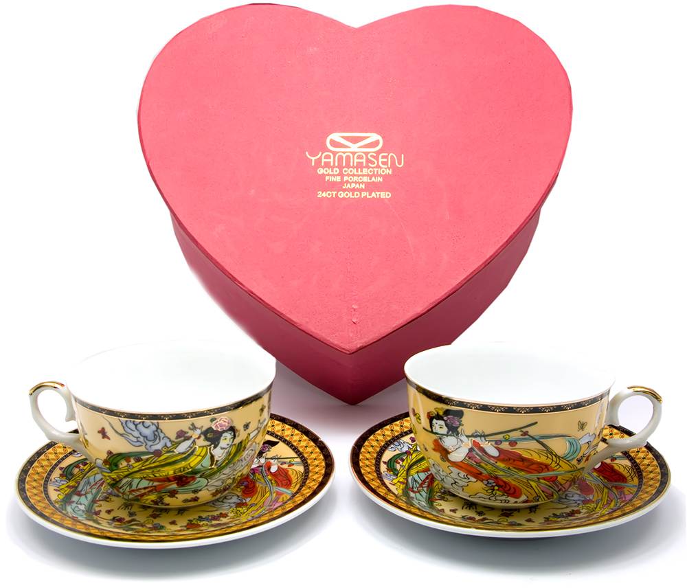 Сервиз фарфор (2JBS29-4) 2 чашки +2 блюдца Девушки (210 мл)(h-6см,d-10см,d блюдца-15 см) Сервиз фарфор (2JBS29-4) 2 чашки +2 блюдца "Девушки" (16 шт. в ящ.) код 24437